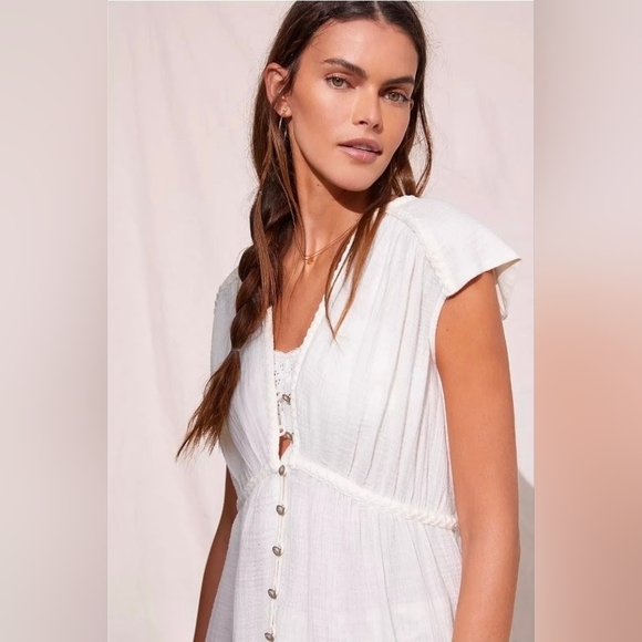 NWT $128 Anthropologie Gauzy Tunic Buttondown In White Size M - Picture 4 of 11